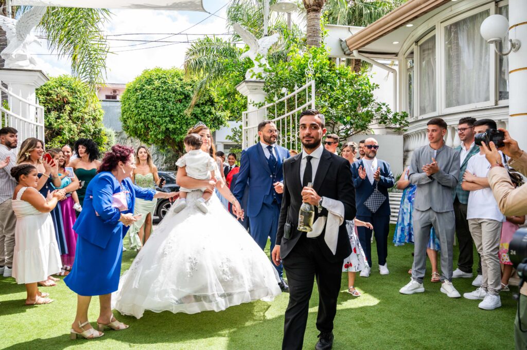 Staff professionale del ristorante La Costiera durante l’organizzazione di un ricevimento a Sant’Antonio Abate