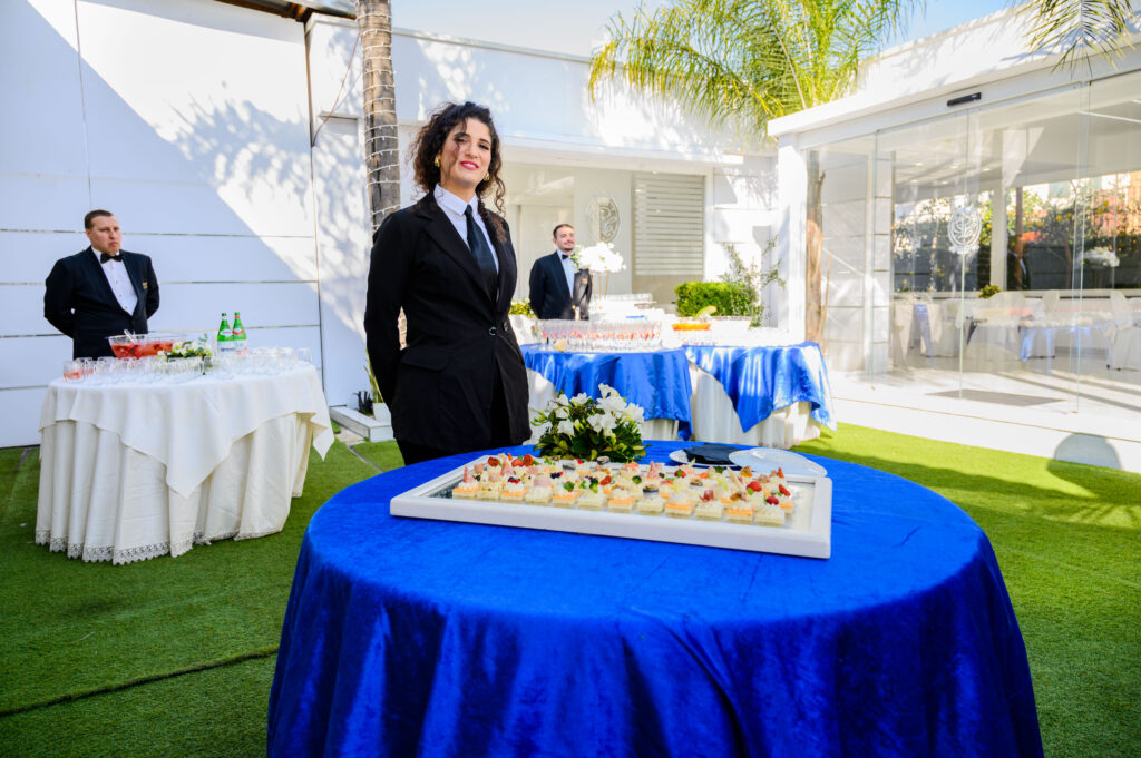 Staff professionale del ristorante La Costiera durante l’organizzazione di un ricevimento a Sant’Antonio Abate